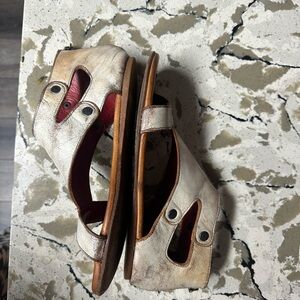 BED|STU Cream and Brown Sandals